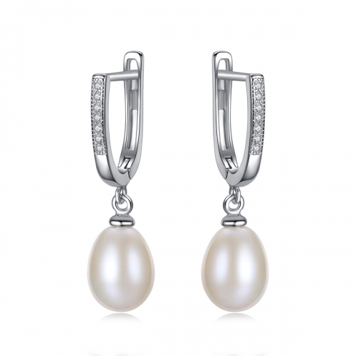 Fresh water pearl earrings